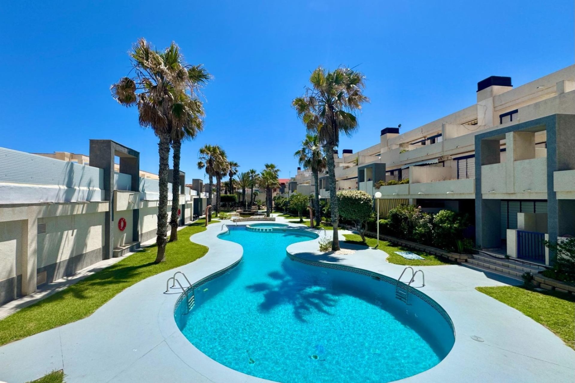 Reventa - Apartamento / Dúplex - Torrevieja - La Mata