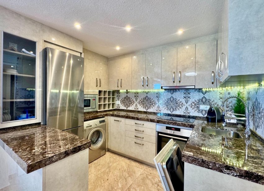 Reventa - Apartamento / Dúplex - Torrevieja - La Mata