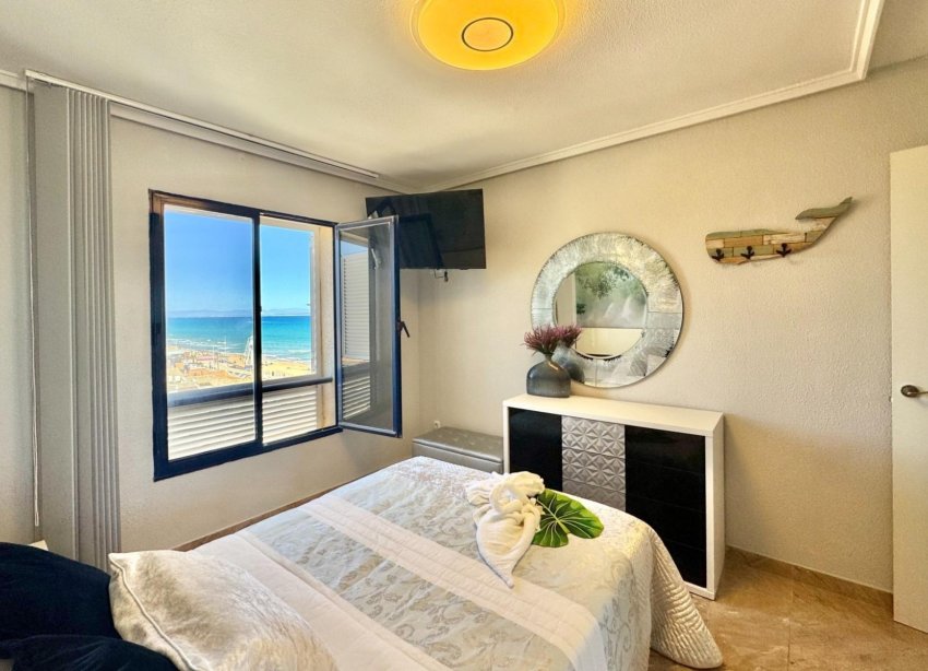 Reventa - Apartamento / Dúplex - Torrevieja - La Mata