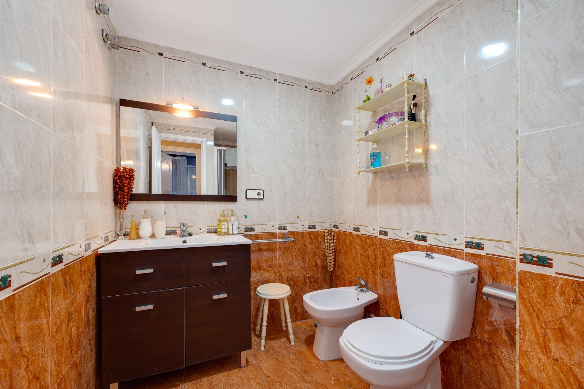 Reventa - Apartamento / Dúplex - Torrevieja - La Mata