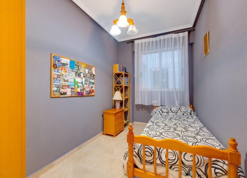 Reventa - Apartamento / Dúplex - Torrevieja - La Mata