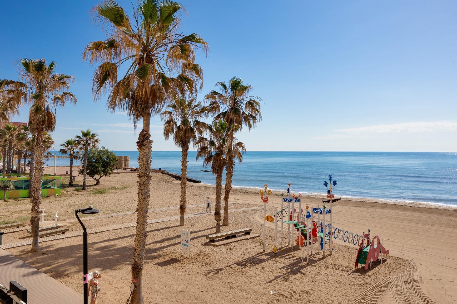 Reventa - Apartamento / Dúplex - Torrevieja - La Mata
