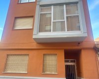 Reventa - Apartamento / Dúplex - Torrevieja - La Mata