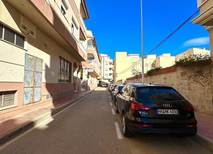Reventa - Apartamento / Dúplex - Torrevieja - La Mata