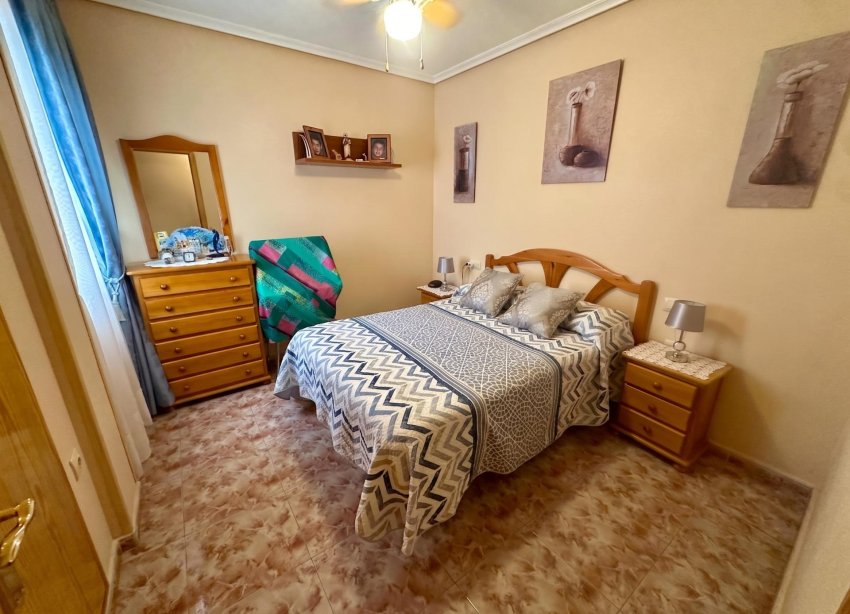 Reventa - Apartamento / Dúplex - Torrevieja - La Mata