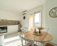 Reventa - Apartamento / Dúplex - Torrevieja - La Mata