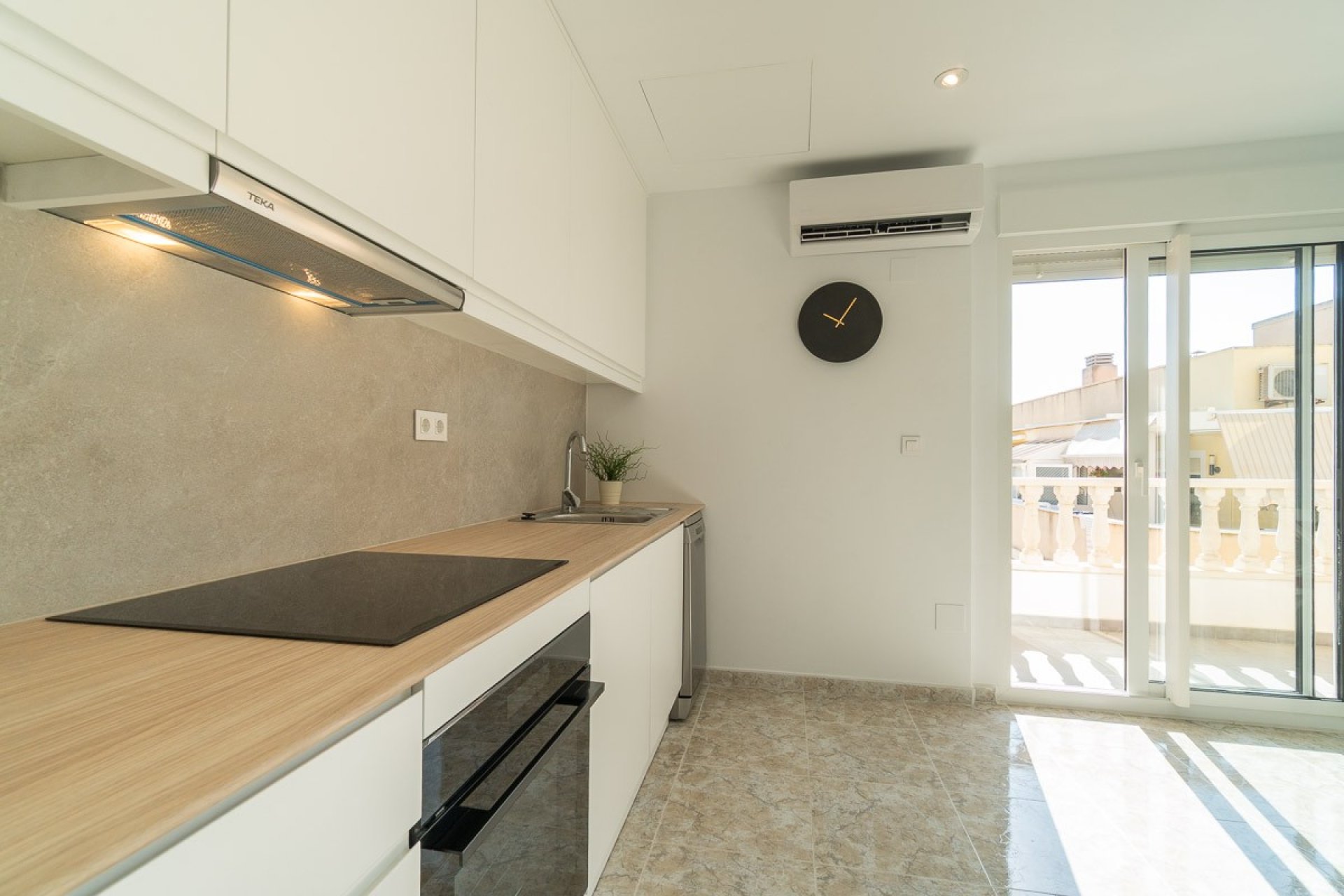 Reventa - Apartamento / Dúplex - Torrevieja - La Mata