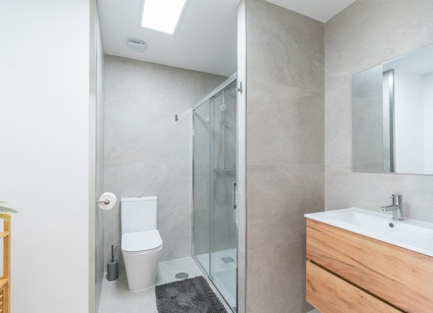Reventa - Apartamento / Dúplex - Torrevieja - La Mata