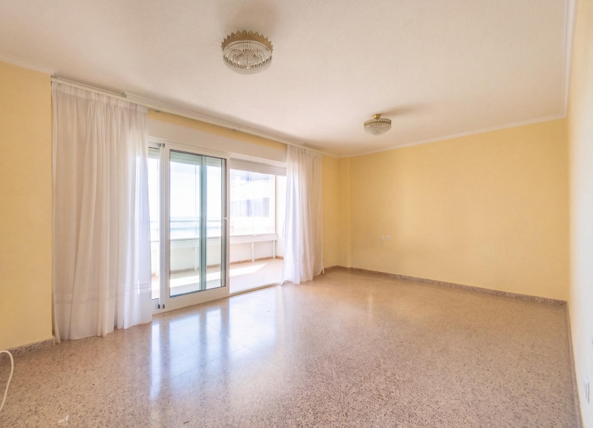 Reventa - Apartamento / Dúplex - Torrevieja - La Mata