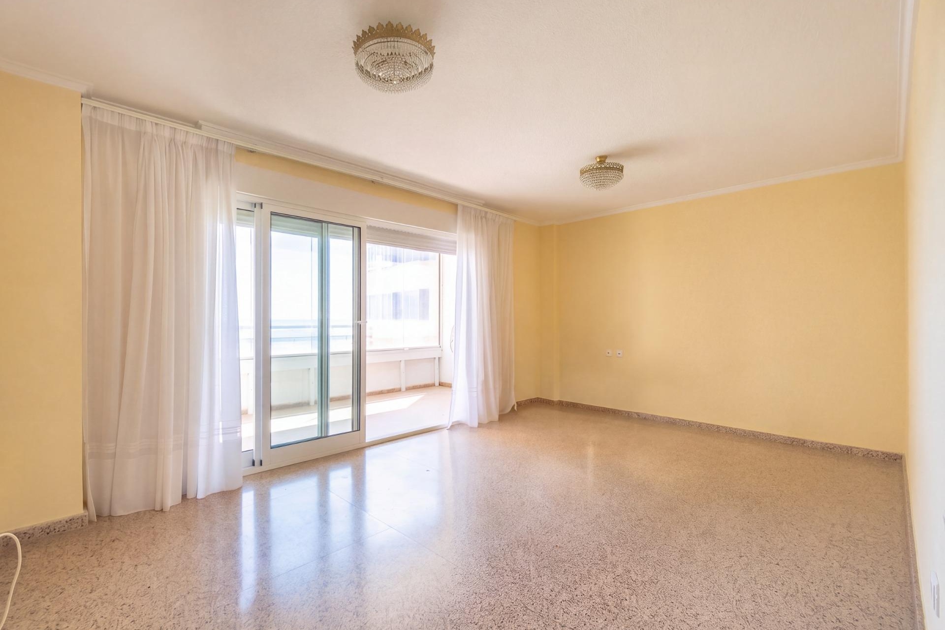 Reventa - Apartamento / Dúplex - Torrevieja - La Mata