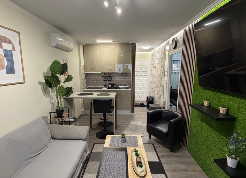 Reventa - Apartamento / Dúplex - Torrevieja - La Siesta
