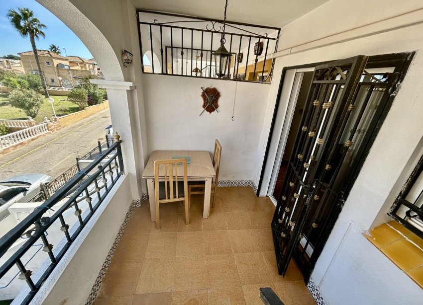 Reventa - Apartamento / Dúplex - Torrevieja - Los Altos