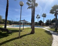 Reventa - Apartamento / Dúplex - Torrevieja - Los Altos