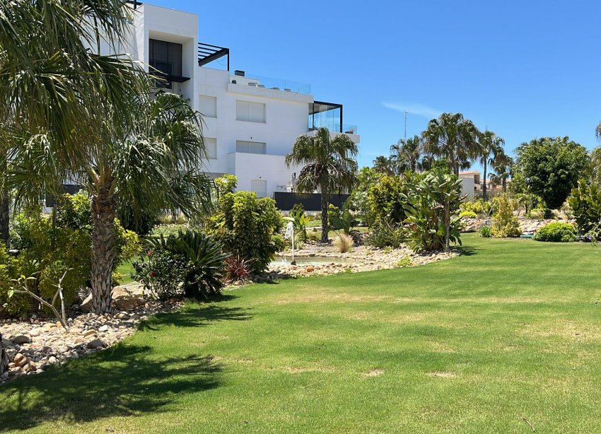 Reventa - Apartamento / Dúplex - Torrevieja - Los Altos