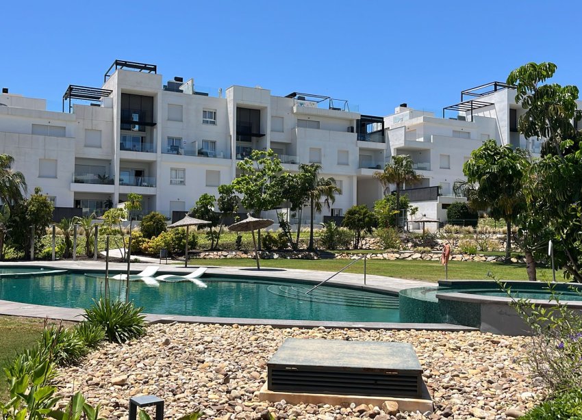 Reventa - Apartamento / Dúplex - Torrevieja - Los Altos