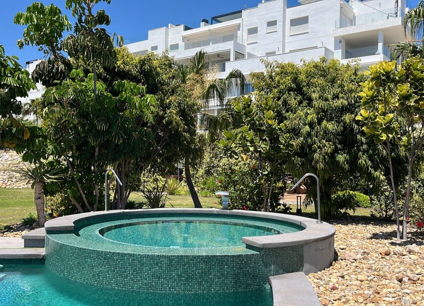 Reventa - Apartamento / Dúplex - Torrevieja - Los Altos