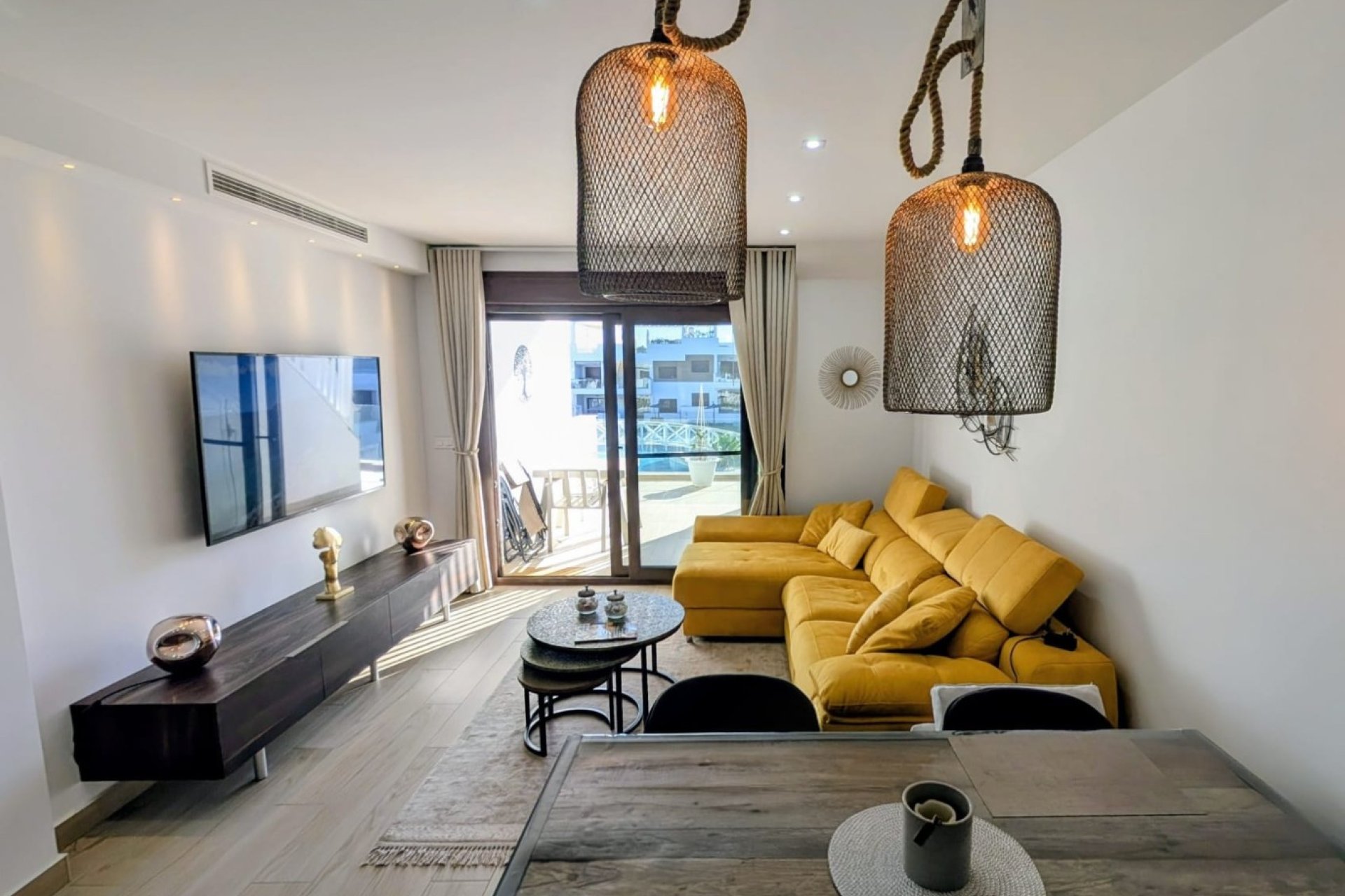 Reventa - Apartamento / Dúplex - Torrevieja - Los Balcones