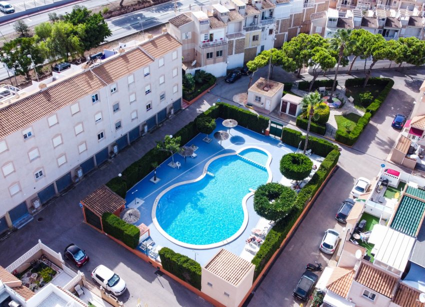 Reventa - Apartamento / Dúplex - Torrevieja - Los Balcones