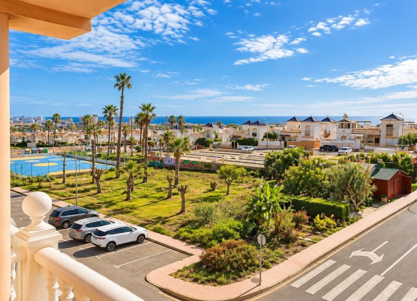 Reventa - Apartamento / Dúplex - Torrevieja - Los Balcones