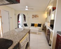 Reventa - Apartamento / Dúplex - Torrevieja - Los Balcones
