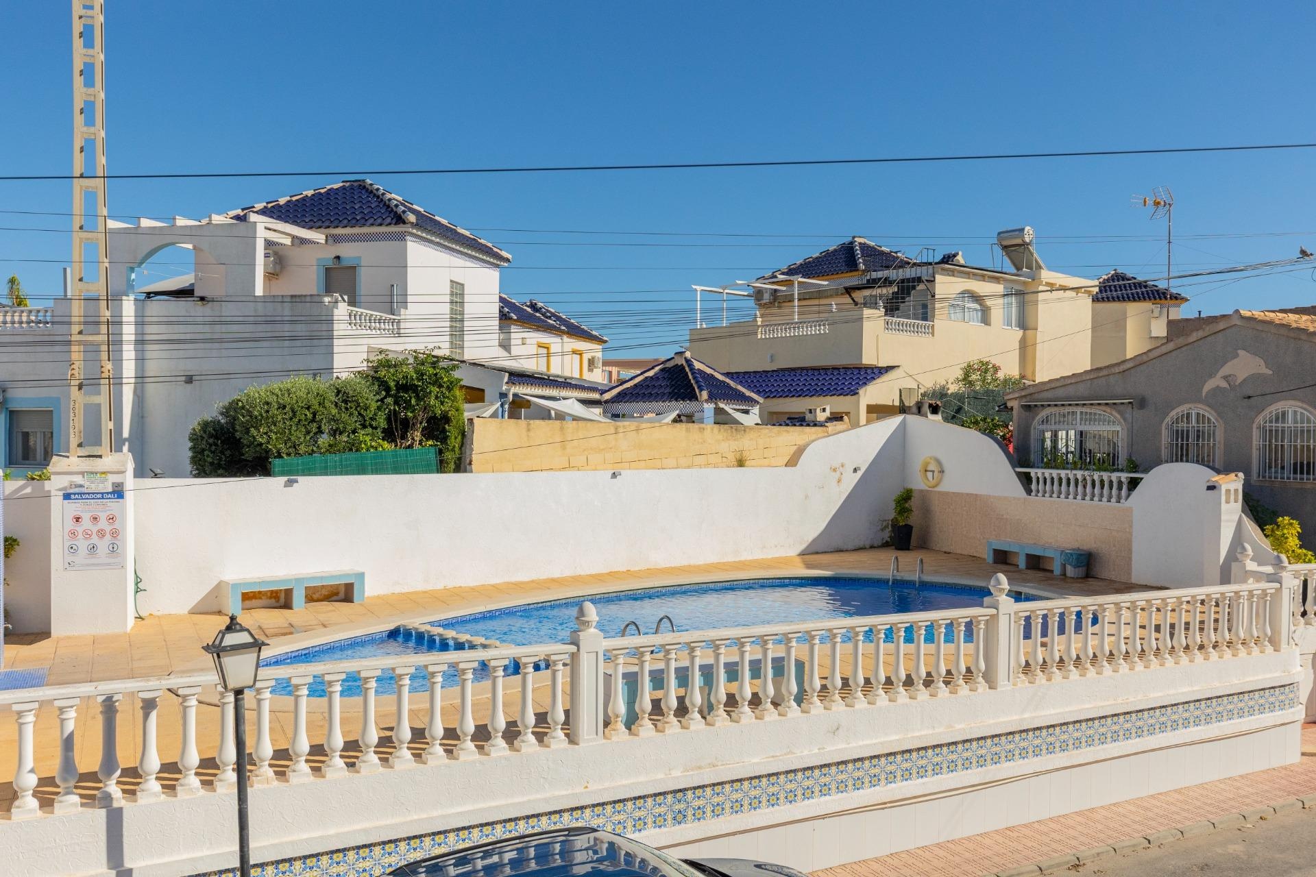 Reventa - Apartamento / Dúplex - Torrevieja - Los Balcones