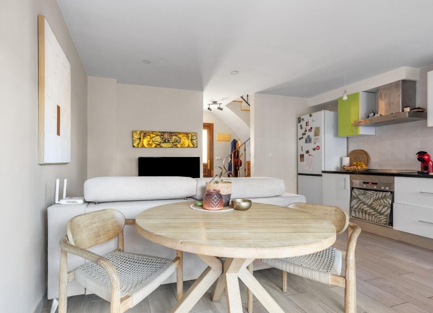 Reventa - Apartamento / Dúplex - Torrevieja - Los Balcones