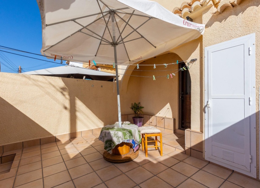 Reventa - Apartamento / Dúplex - Torrevieja - Los Balcones