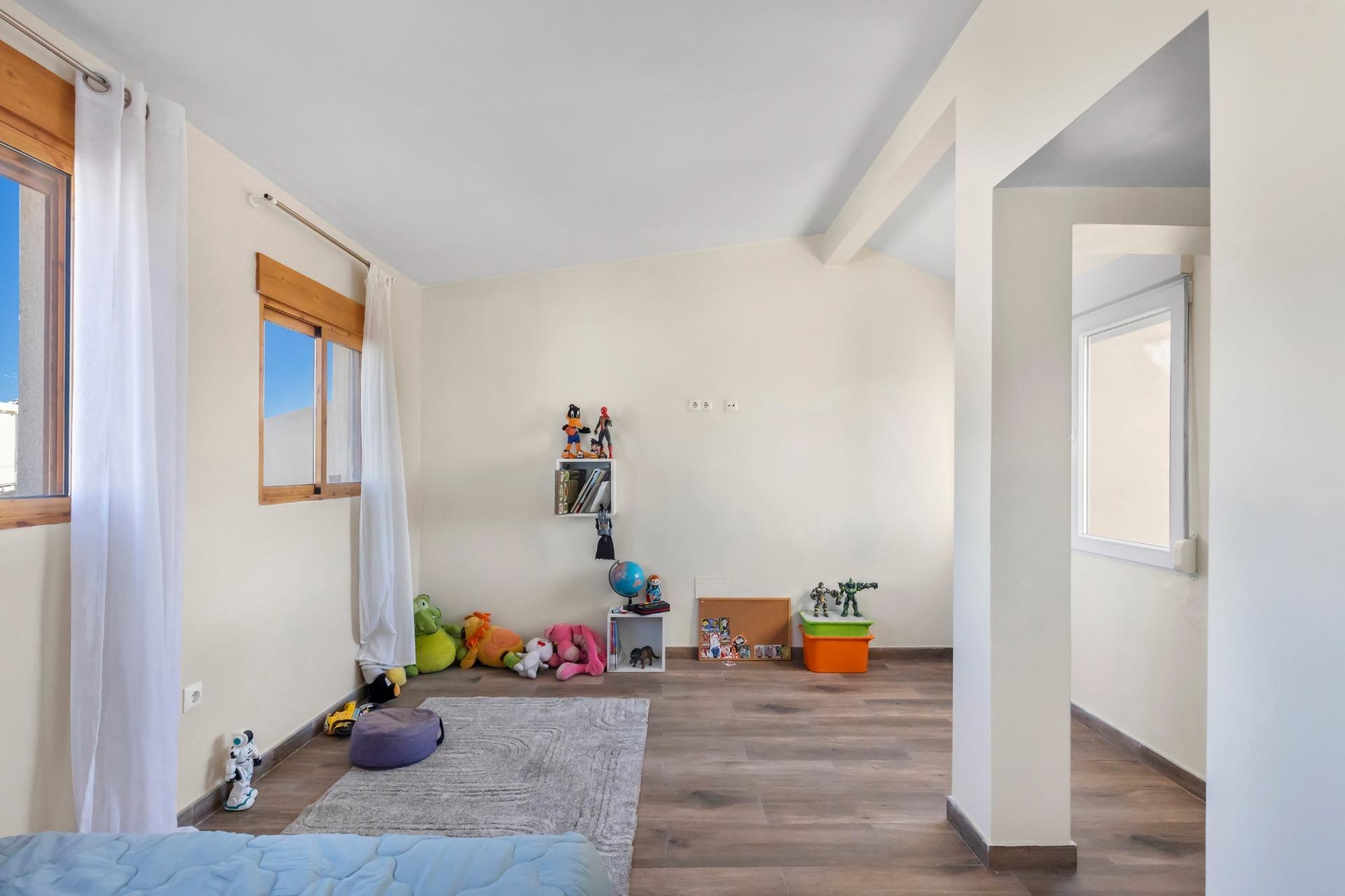Reventa - Apartamento / Dúplex - Torrevieja - Los Balcones