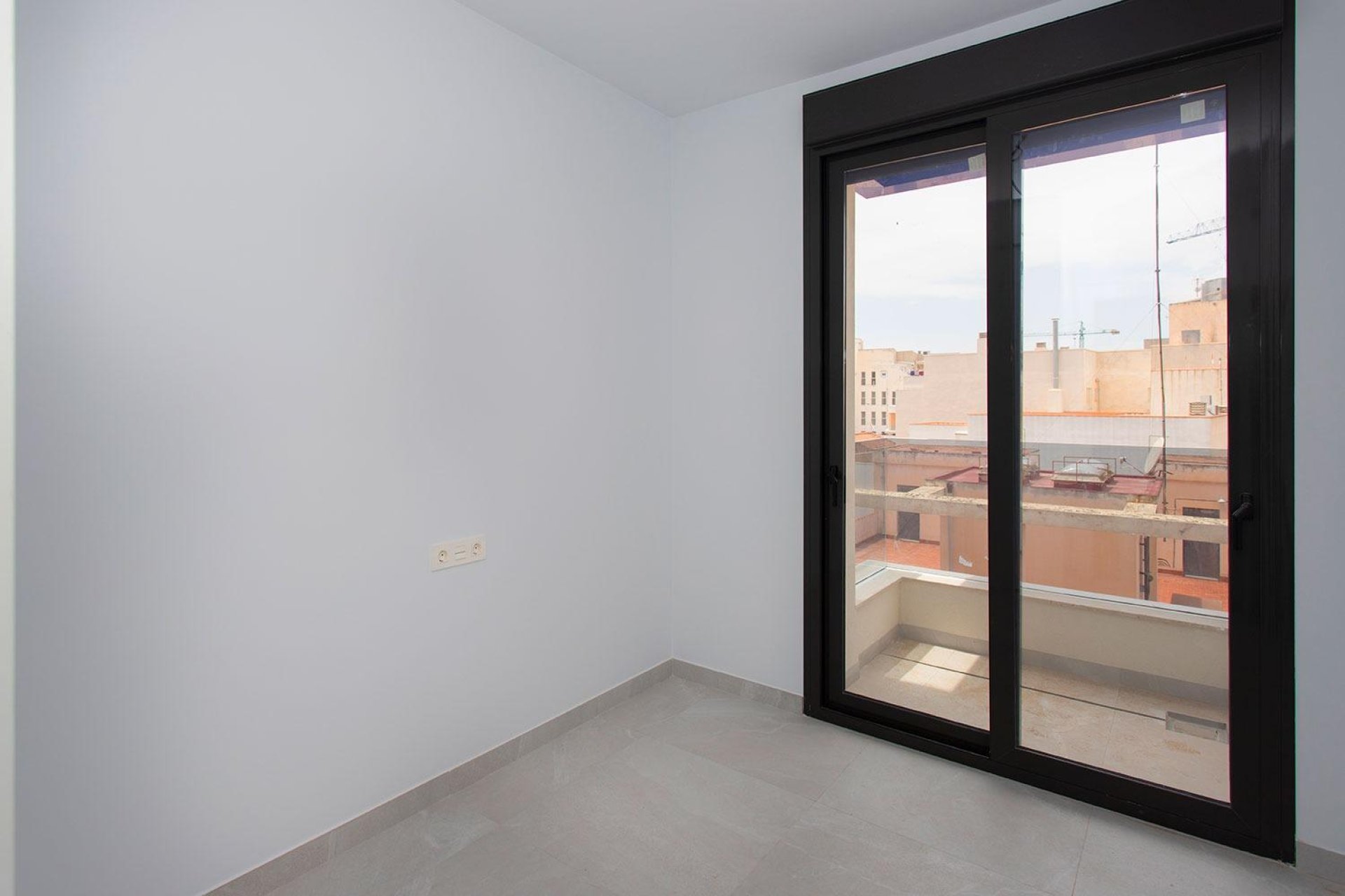 Reventa - Apartamento / Dúplex - Torrevieja - Paseo maritimo