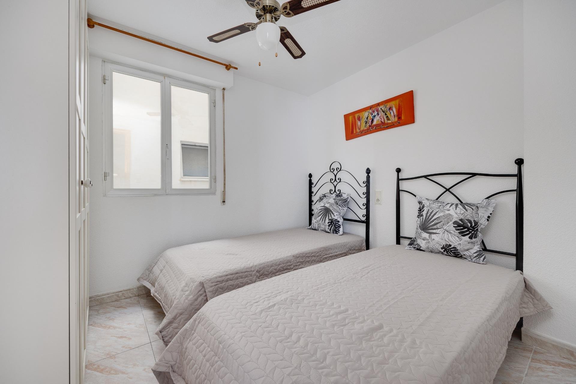 Reventa - Apartamento / Dúplex - Torrevieja - Paseo maritimo