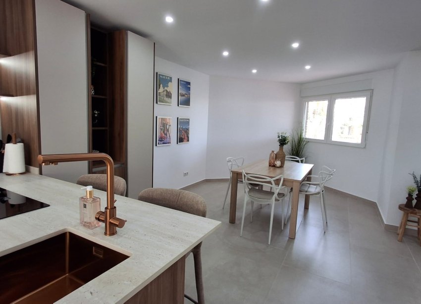 Reventa - Apartamento / Dúplex - Torrevieja - Playa Acequion