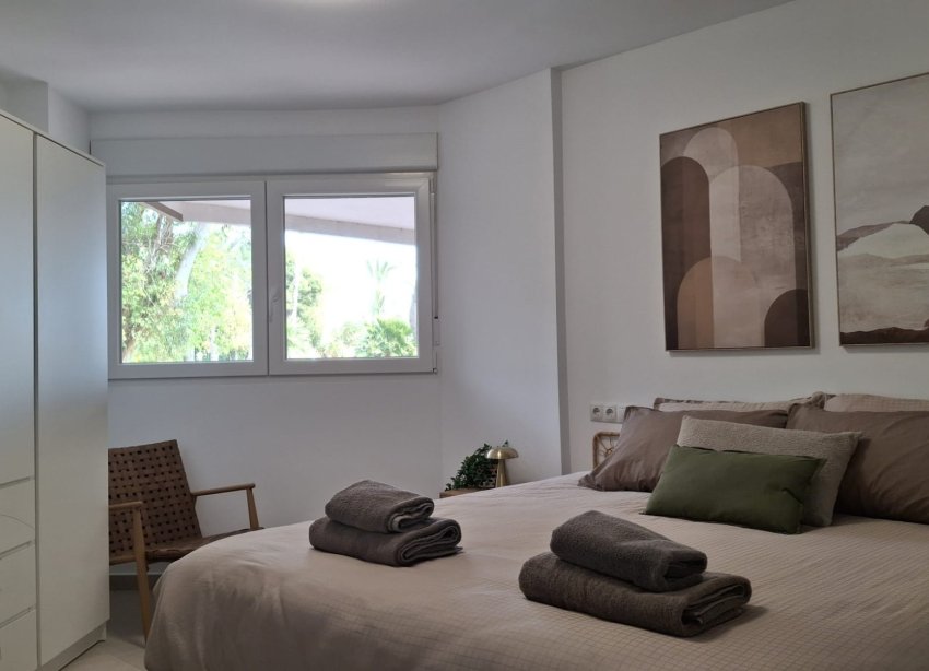 Reventa - Apartamento / Dúplex - Torrevieja - Playa Acequion