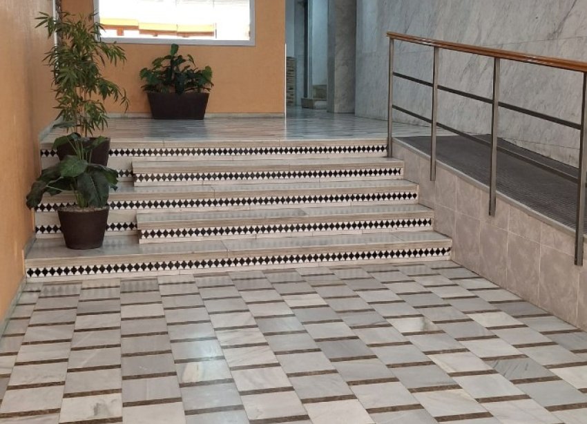 Reventa - Apartamento / Dúplex - Torrevieja - Playa Acequion