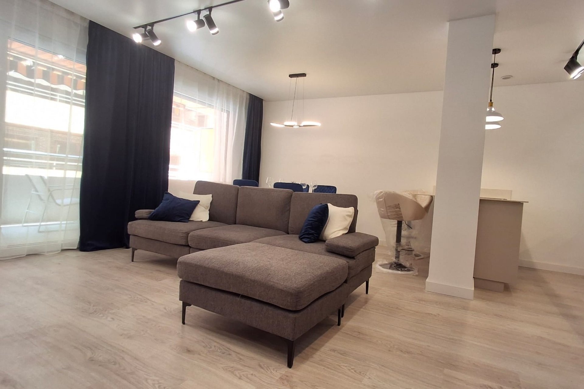 Reventa - Apartamento / Dúplex - Torrevieja - Playa Acequion