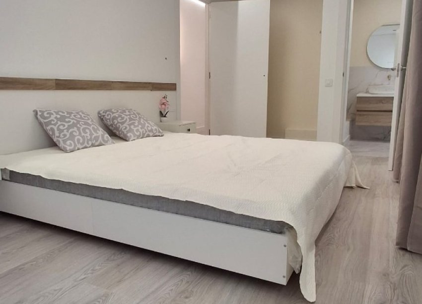 Reventa - Apartamento / Dúplex - Torrevieja - Playa Acequion
