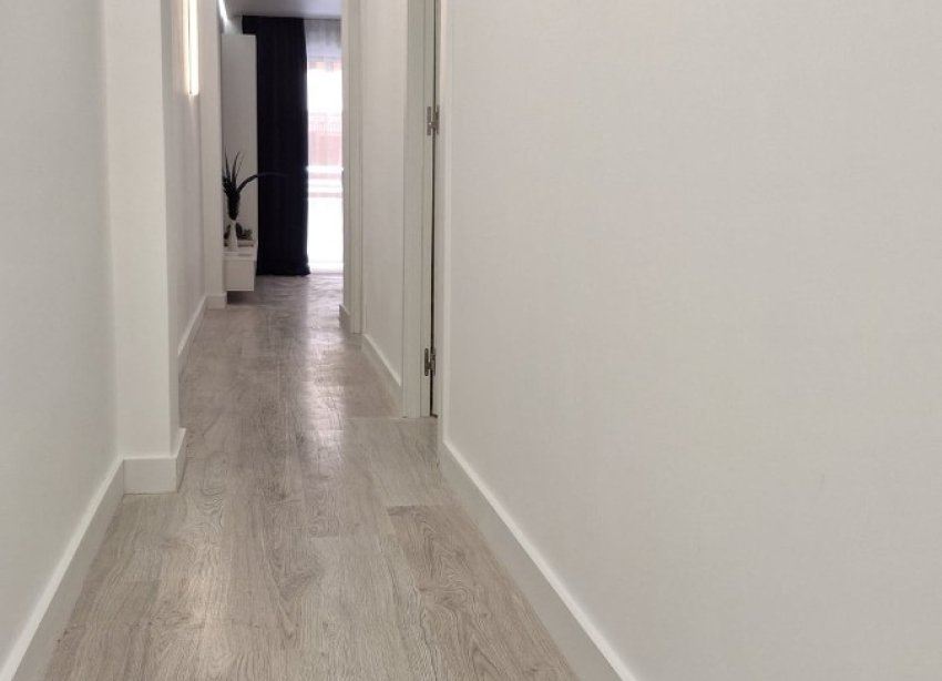 Reventa - Apartamento / Dúplex - Torrevieja - Playa Acequion