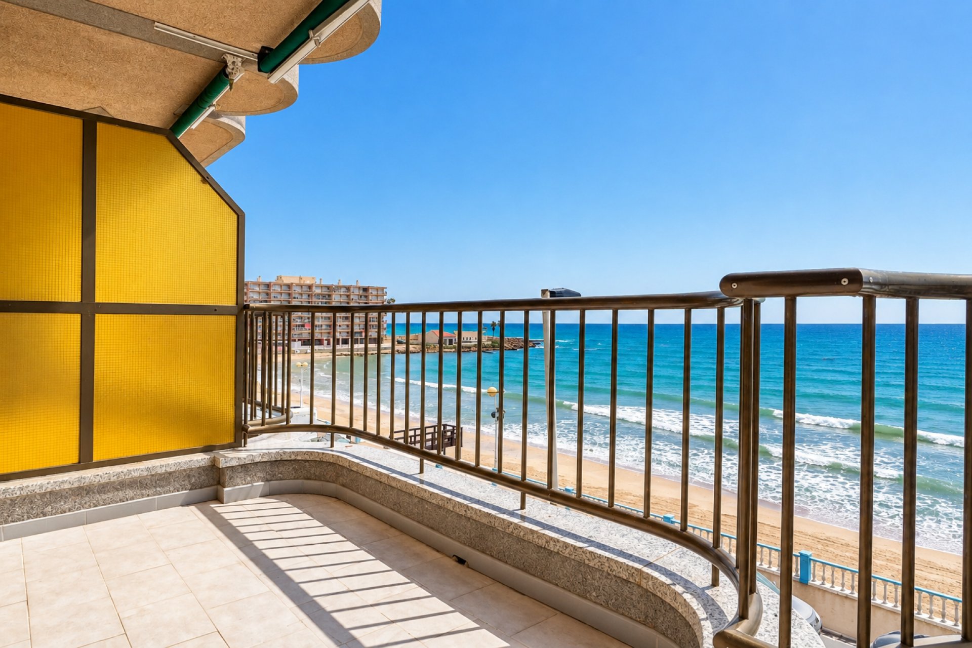 Reventa - Apartamento / Dúplex - Torrevieja - Playa de los Locos