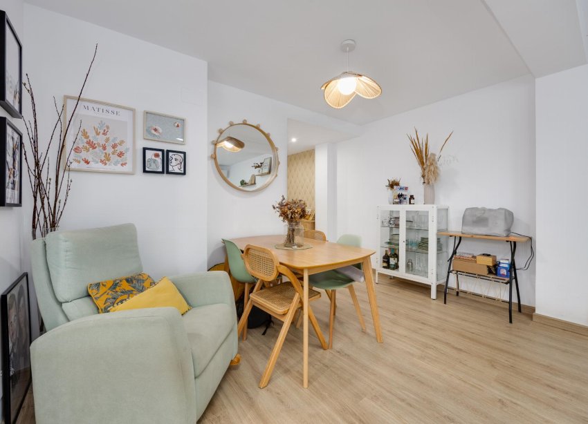 Reventa - Apartamento / Dúplex - Torrevieja - Playa de los Naufragos
