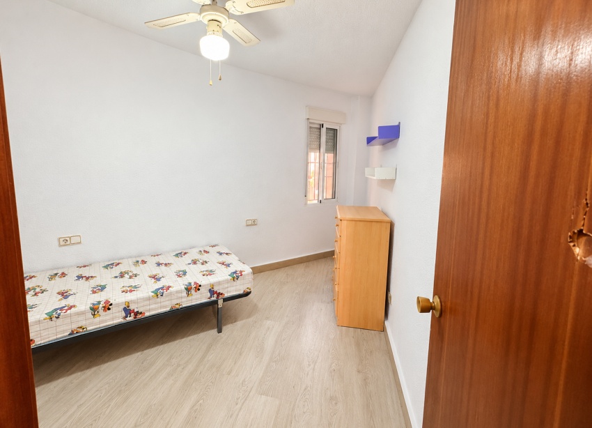 Reventa - Apartamento / Dúplex - Torrevieja - Playa de los Naufragos