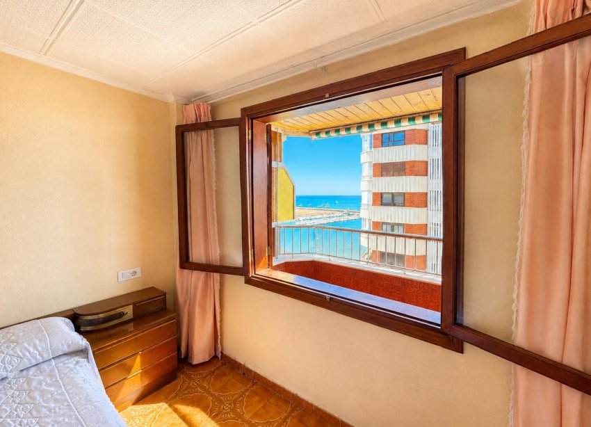 Reventa - Apartamento / Dúplex - Torrevieja - Playa del Acequión