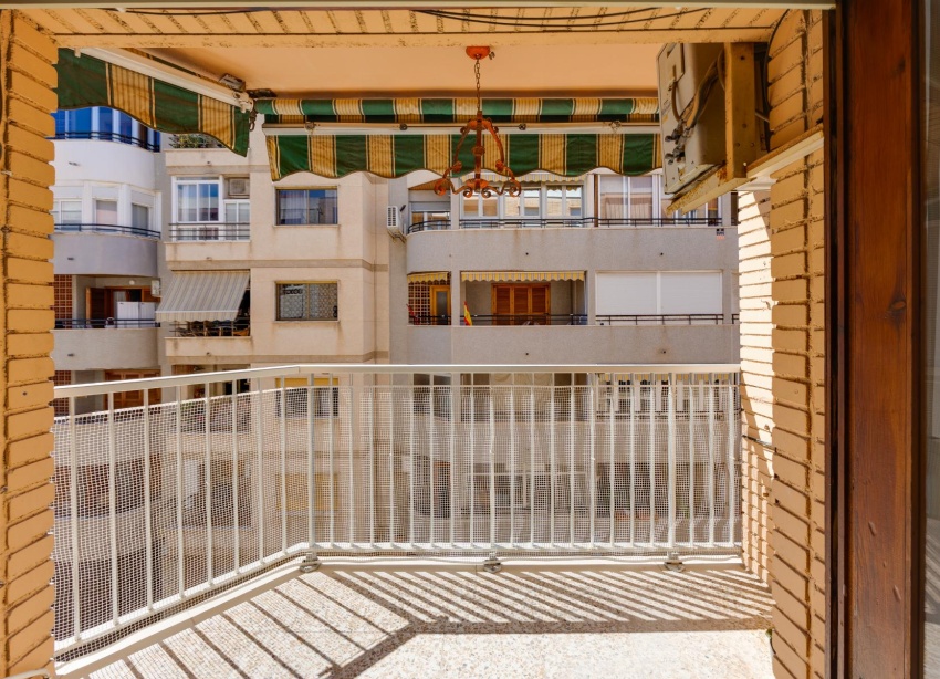 Reventa - Apartamento / Dúplex - Torrevieja - Playa del Acequión