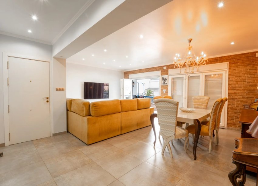 Reventa - Apartamento / Dúplex - Torrevieja - Playa del Cura