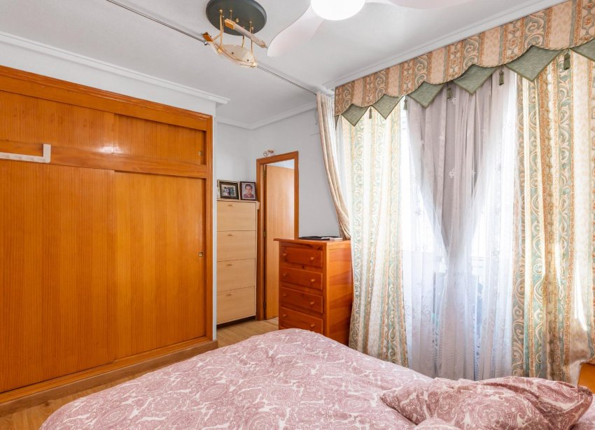 Reventa - Apartamento / Dúplex - Torrevieja - Playa del Cura
