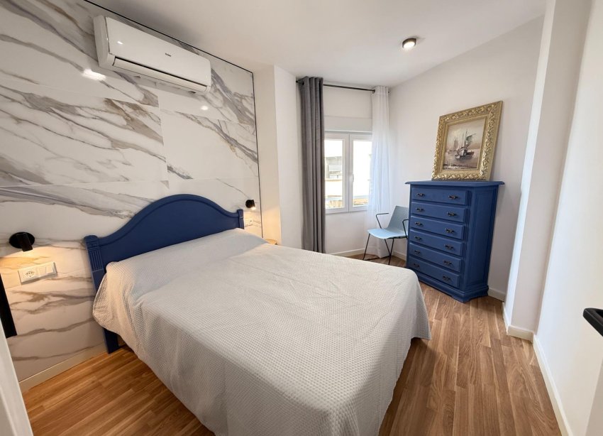 Reventa - Apartamento / Dúplex - Torrevieja - Playa del Cura