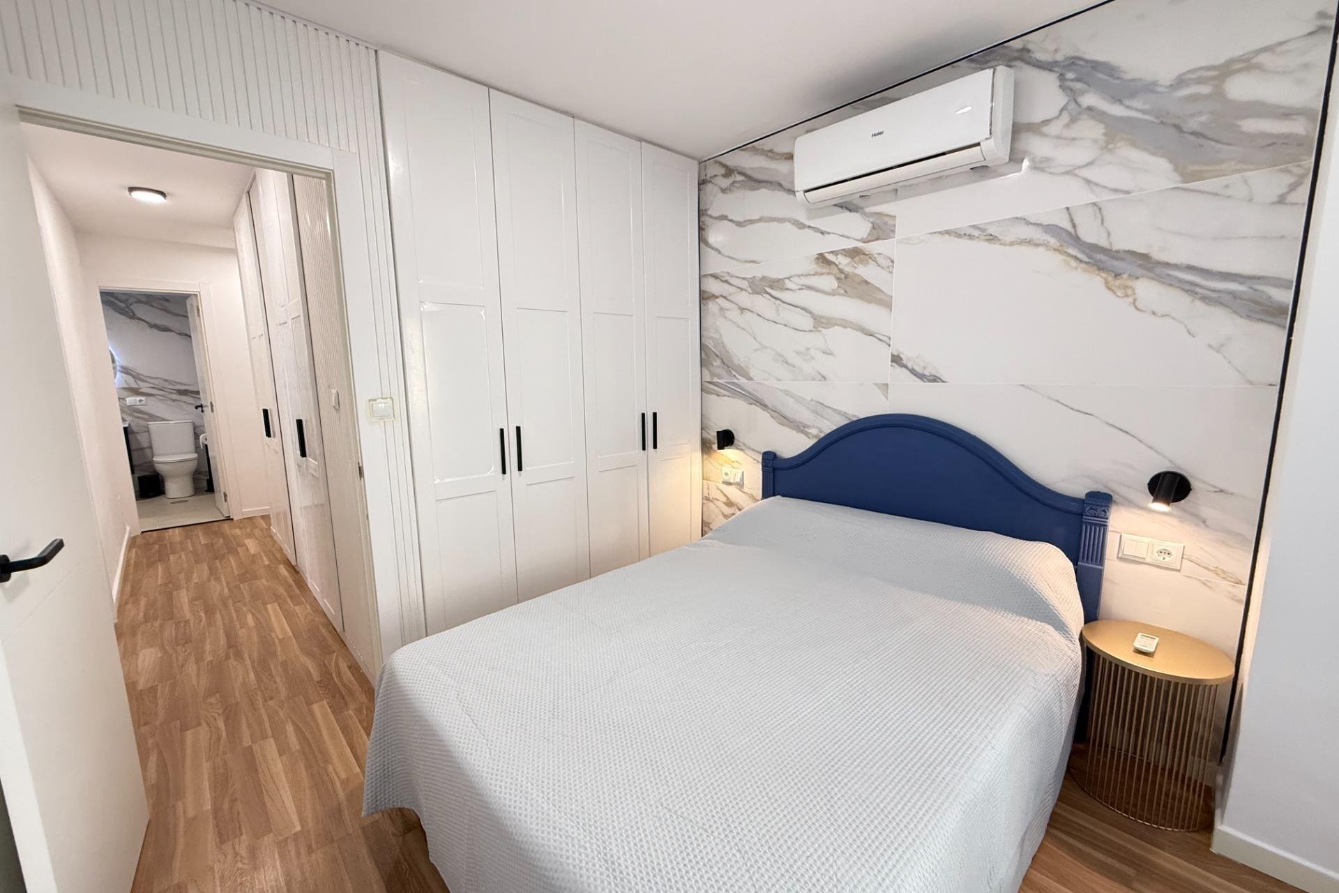 Reventa - Apartamento / Dúplex - Torrevieja - Playa del Cura