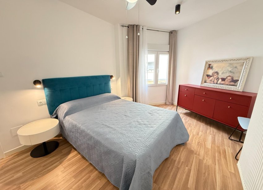 Reventa - Apartamento / Dúplex - Torrevieja - Playa del Cura
