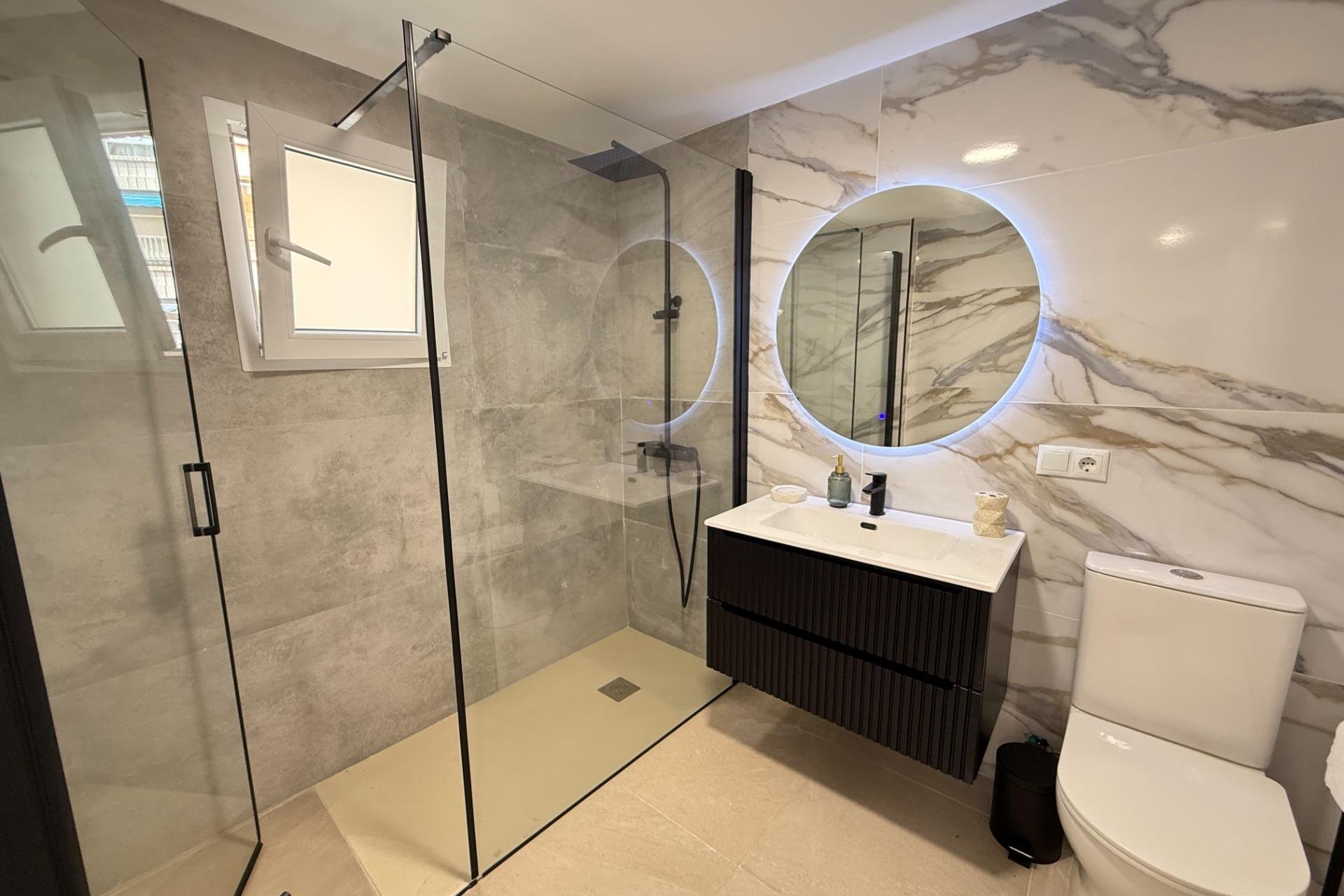 Reventa - Apartamento / Dúplex - Torrevieja - Playa del Cura