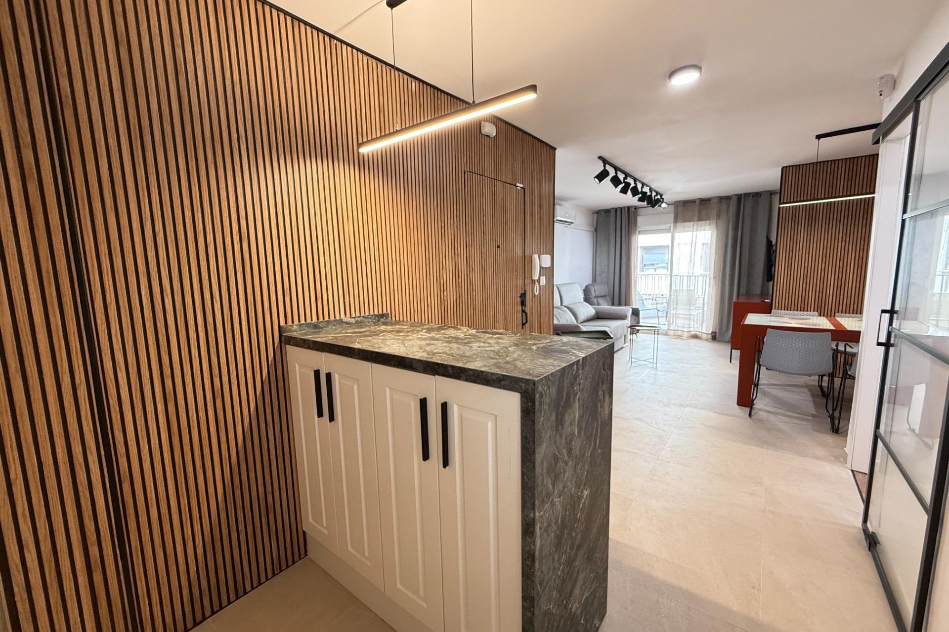 Reventa - Apartamento / Dúplex - Torrevieja - Playa del Cura