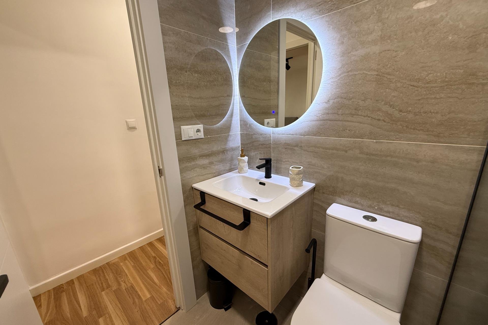 Reventa - Apartamento / Dúplex - Torrevieja - Playa del Cura