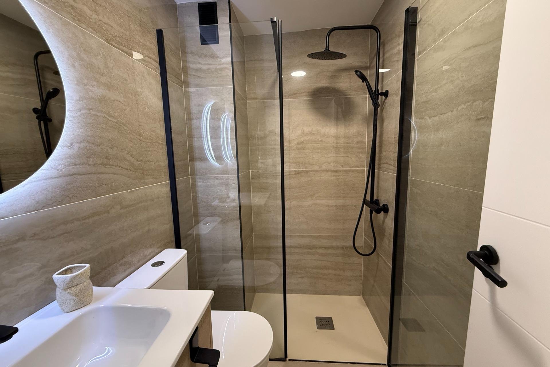 Reventa - Apartamento / Dúplex - Torrevieja - Playa del Cura